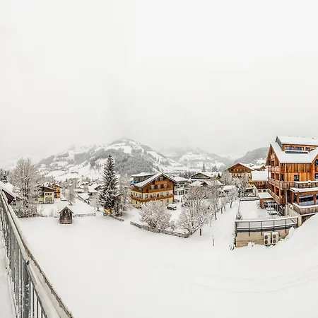 Penthouse In Near Slopes, Cleaning Included Lejlighed *