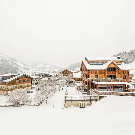 Penthouse In Near Slopes, Cleaning Included Lejlighed